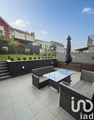 Maison de ville - 85 m² - 4 pièces