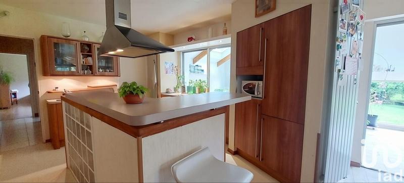 Maison - 346 m² - 11 pièces