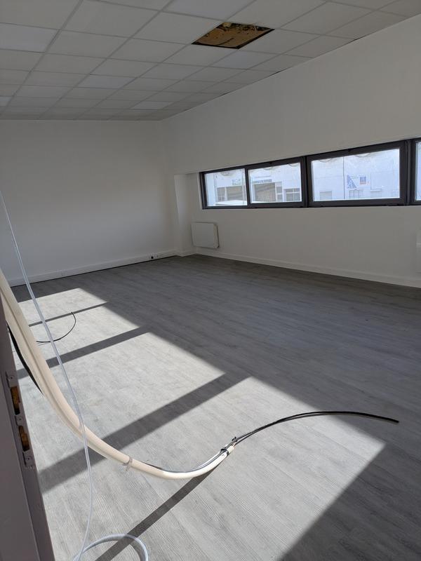 Bureau - 280 m² - 7 pièces