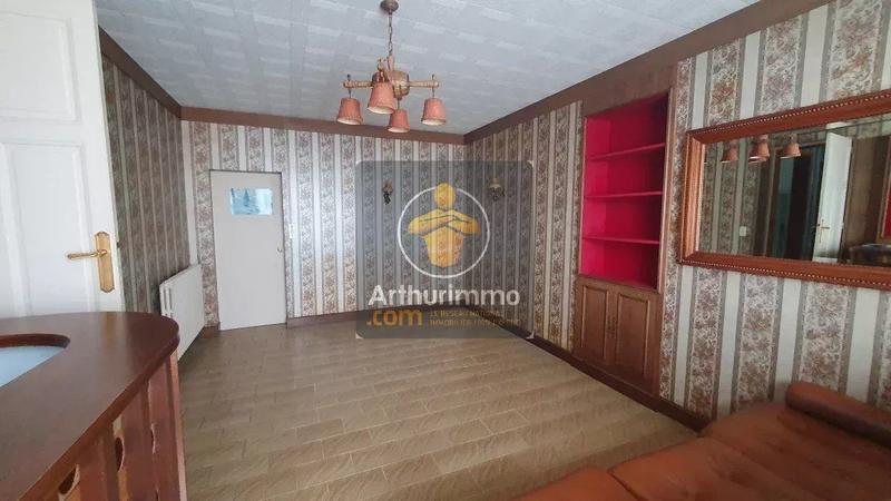 Maison - 137 m² - 9 pièces