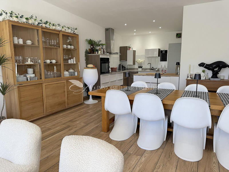 Maison - 130 m² - 5 pièces