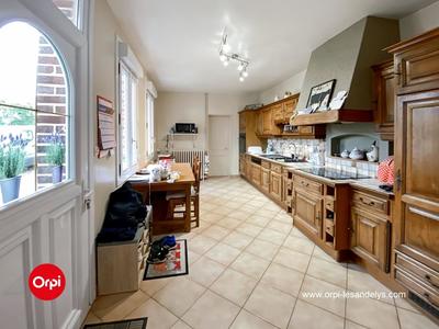 Maison - 186 m² - 7 pièces