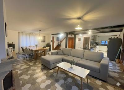 Maison - 150 m² - 6 pièces