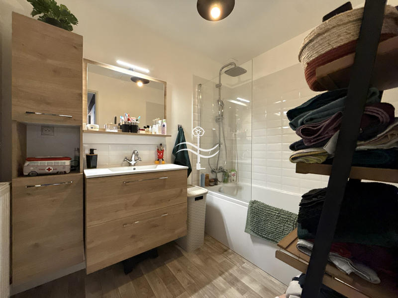 Maison - 93 m² - 5 pièces