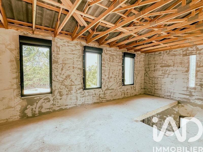 Maison - 83 m² - 4 pièces