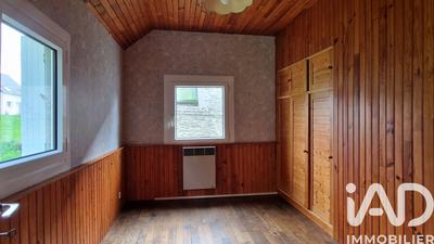 Maison - 98 m² - 5 pièces