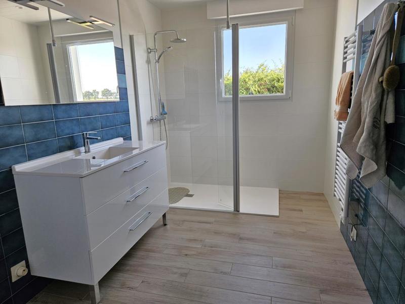 Maison - 229 m² - 8 pièces