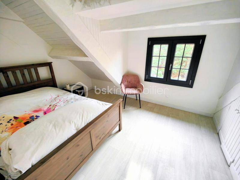 Maison - 224 m² - 14 pièces