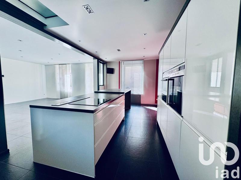 Maison de village - 304 m² - 7 pièces