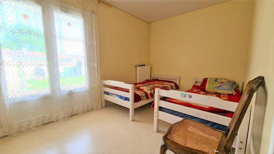 Maison - 136 m² - 7 pièces