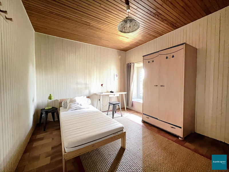 Maison - 281 m² - 8 pièces