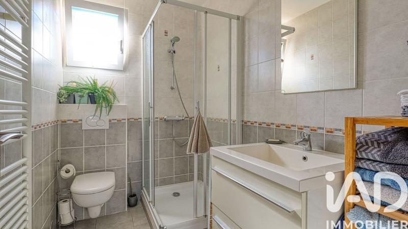 Maison - 111 m² - 6 pièces