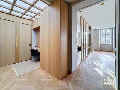 Appartement - 179 m² - 5 pièces