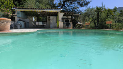 Villa - 90 m² - 4 pièces