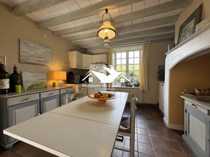 Maison - 259 m² - 6 pièces