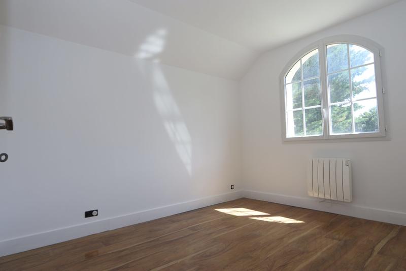 Maison - 310 m² - 8 pièces