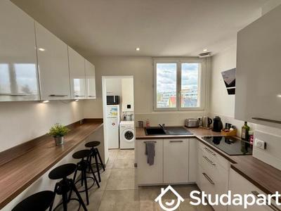 Chambre - 10 m² - 1 pièce