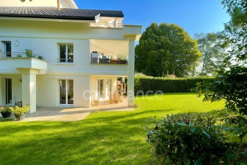 Appartement - 106 m² - 4 pièces