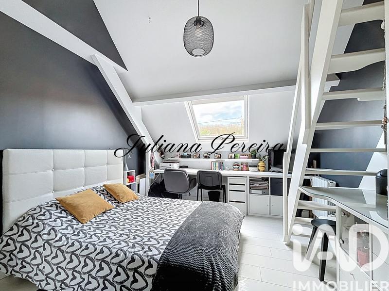 Maison - 180 m² - 7 pièces