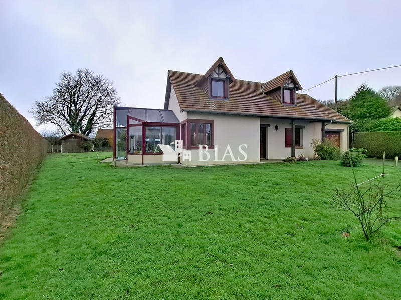 Maison traditionnelle - 130 m² - 5 pièces