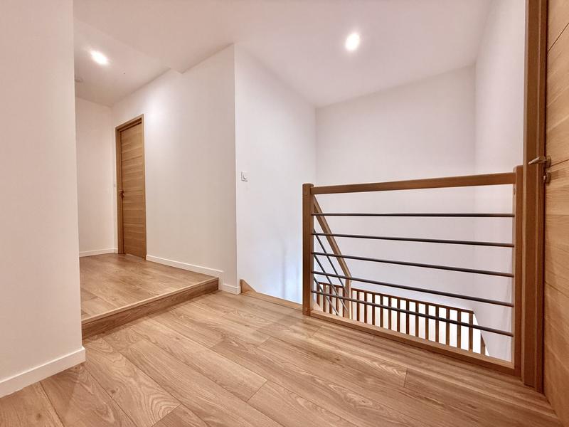 Maison - 161 m² - 6 pièces