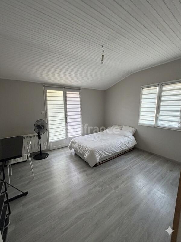 Maison - 137 m² - 6 pièces