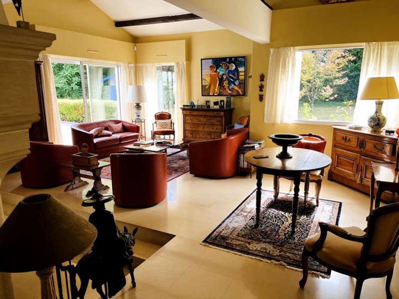 Maison - 359 m² - 11 pièces