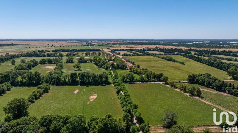 Maison - 4 000 m² - 15 pièces