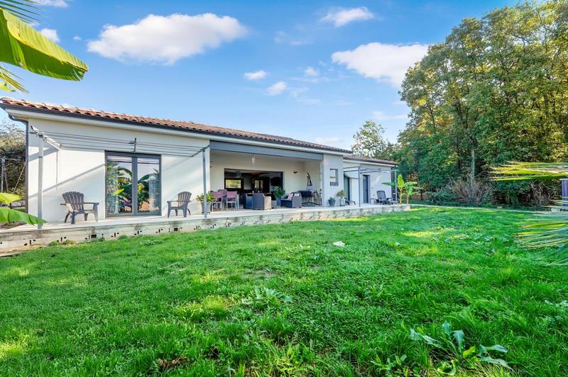 Villa - 140 m² - 5 pièces