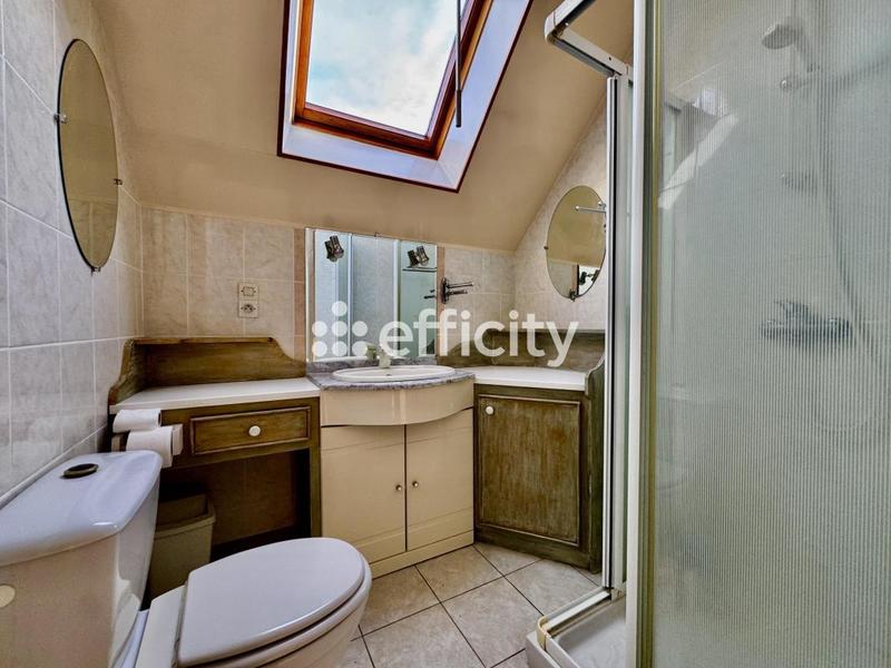 Pavillon - 183 m² - 8 pièces