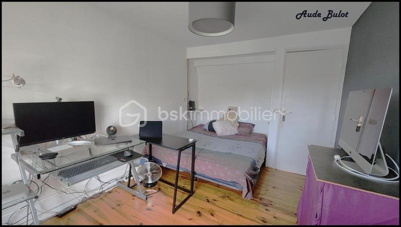 Maison - 122 m² - 122 pièces