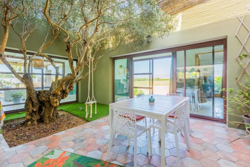 Demeure - 231 m² - 5 pièces