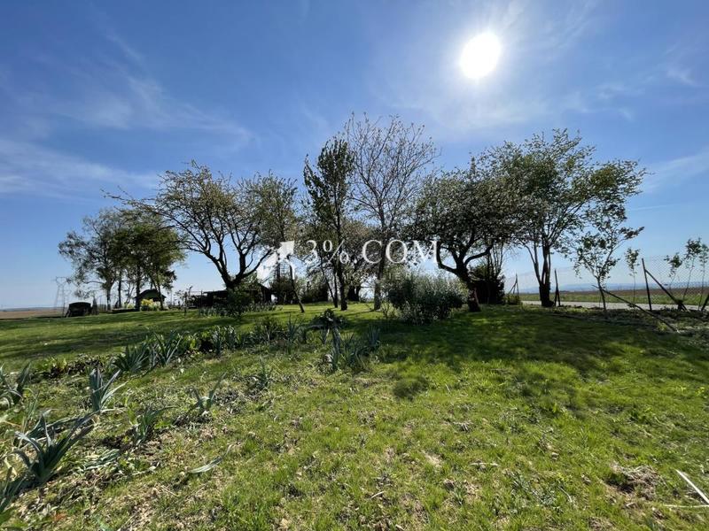 Terrain de loisirs - 1 523 m²