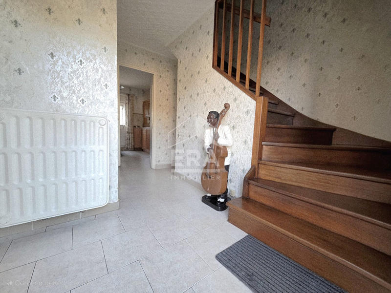 Maison - 102 m² - 6 pièces