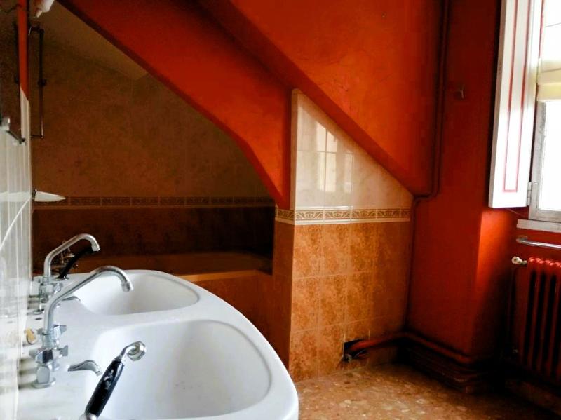 Maison - 310 m² - 11 pièces