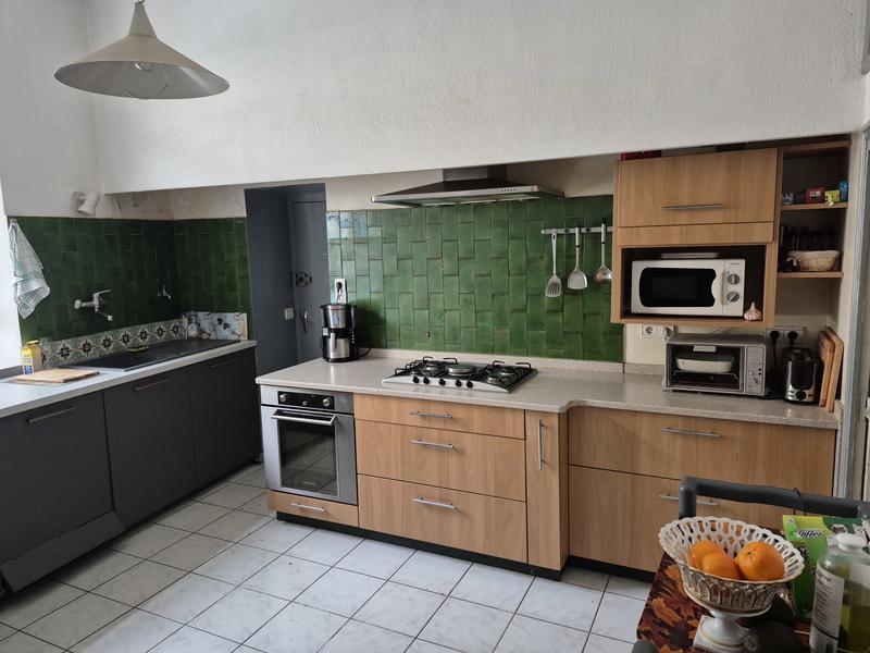 Maison - 442 m² - 13 pièces