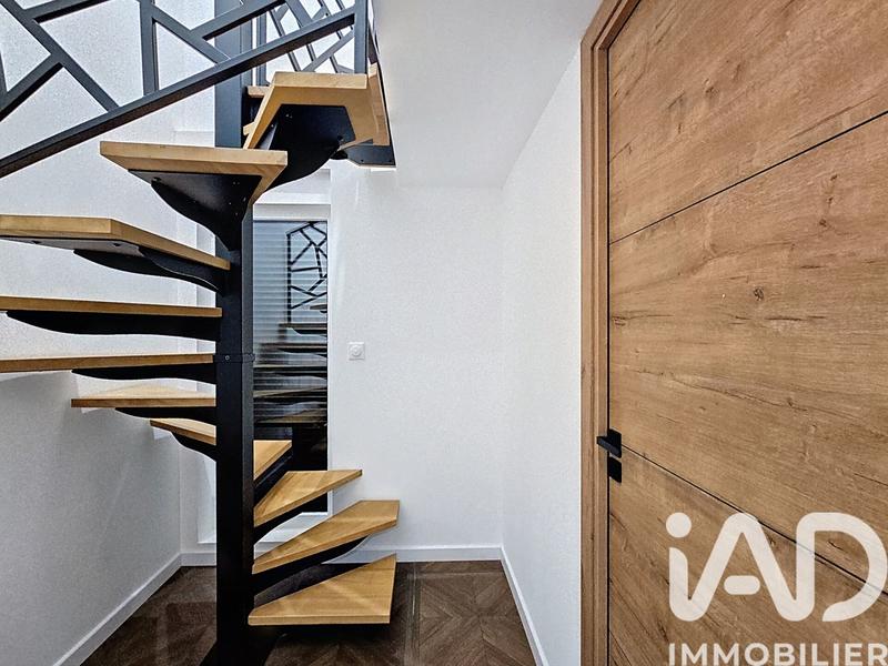 Maison - 190 m² - 6 pièces