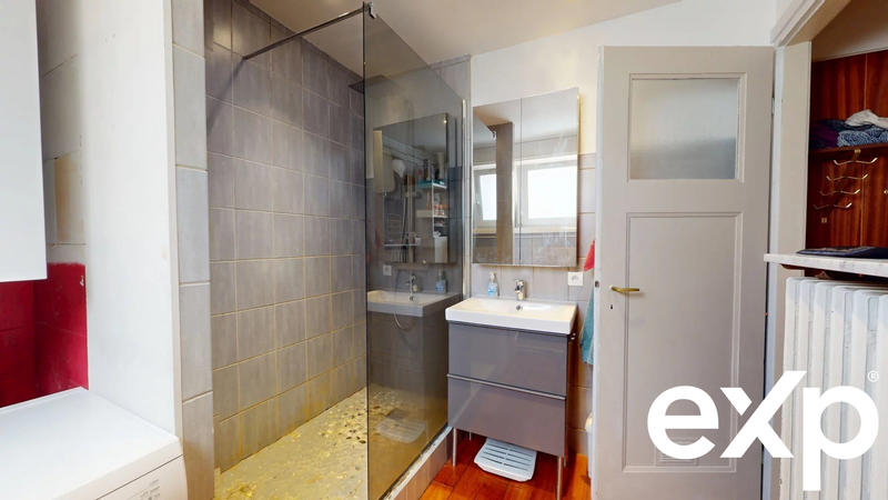 Appartement - 147 m² - 7 pièces