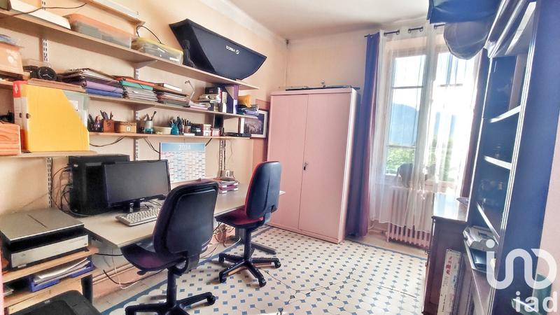 Maison - 240 m² - 11 pièces