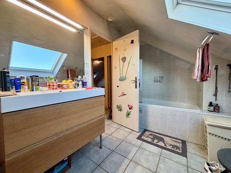 Maison - 110 m² - 4 pièces