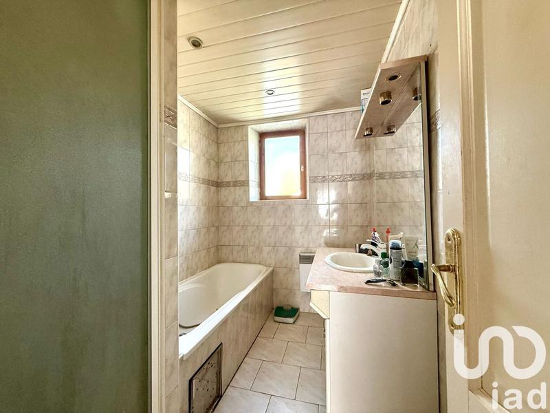 Maison - 92 m² - 5 pièces