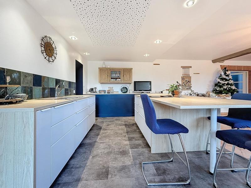 Propriété - 283 m² - 10 pièces