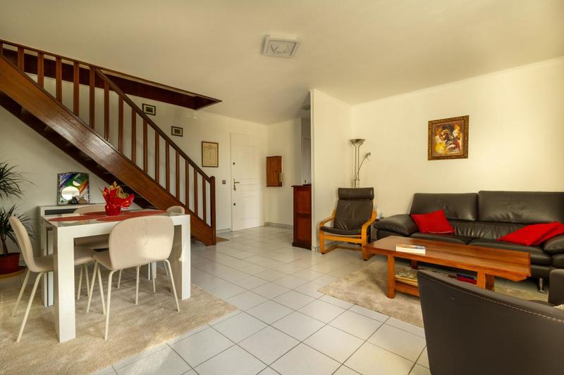 Appartement - 99 m² - 4 pièces