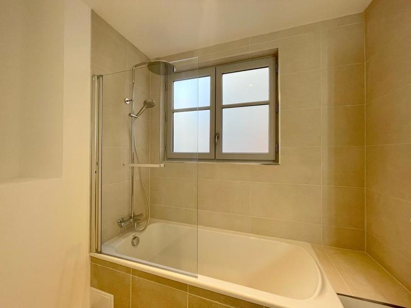 Appartement - 99 m² - 3 pièces