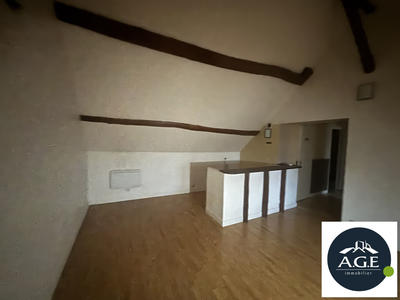 Appartement - 85 m² - 5 pièces