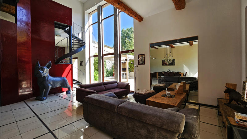 Propriété - 170 m² - 4 pièces