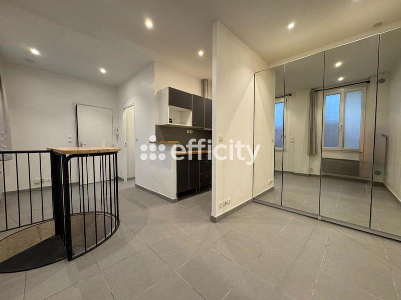 Appartement ancien - 45 m² - 2 pièces