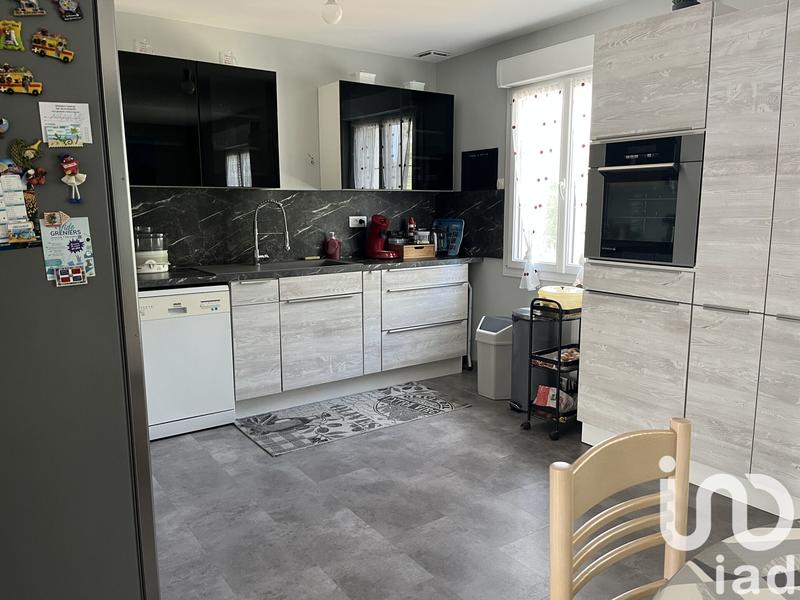 Maison - 98 m² - 5 pièces