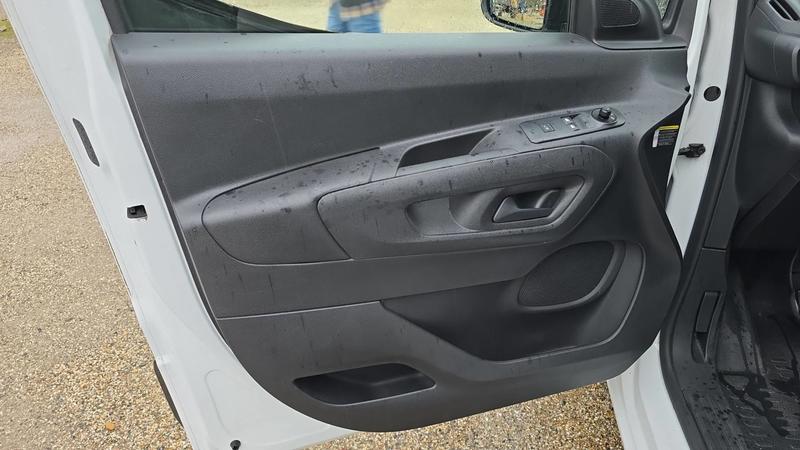 Peugeot Partner III 1.5 BlueHDi 130 Premium - Entretien constructeur