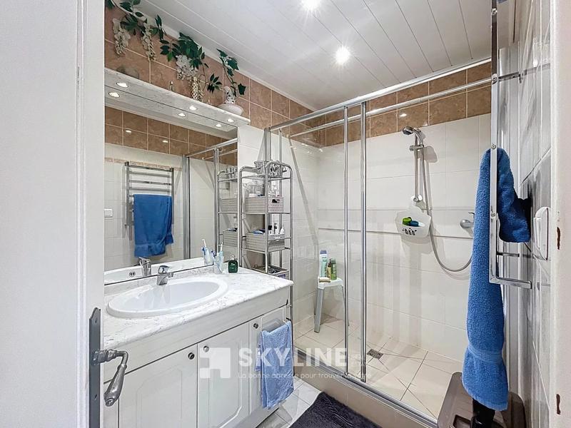 Appartement - 83 m² - 4 pièces